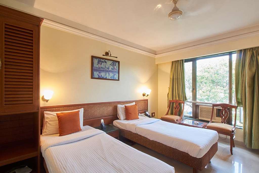 Hotel Srimaan Pune Habitación foto